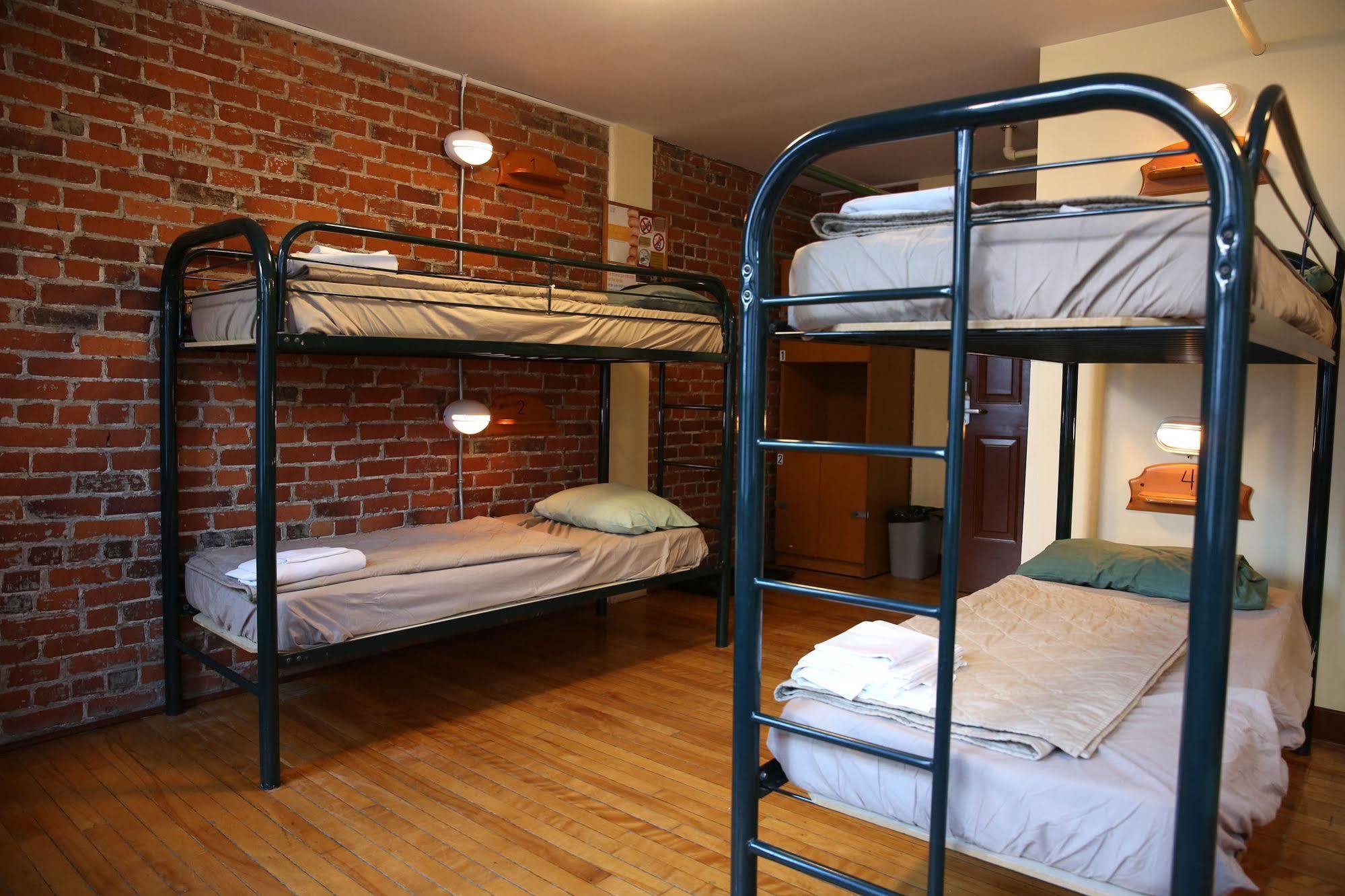 Auberge Internationale De Quebec - Hi Canada ภายนอก รูปภาพ